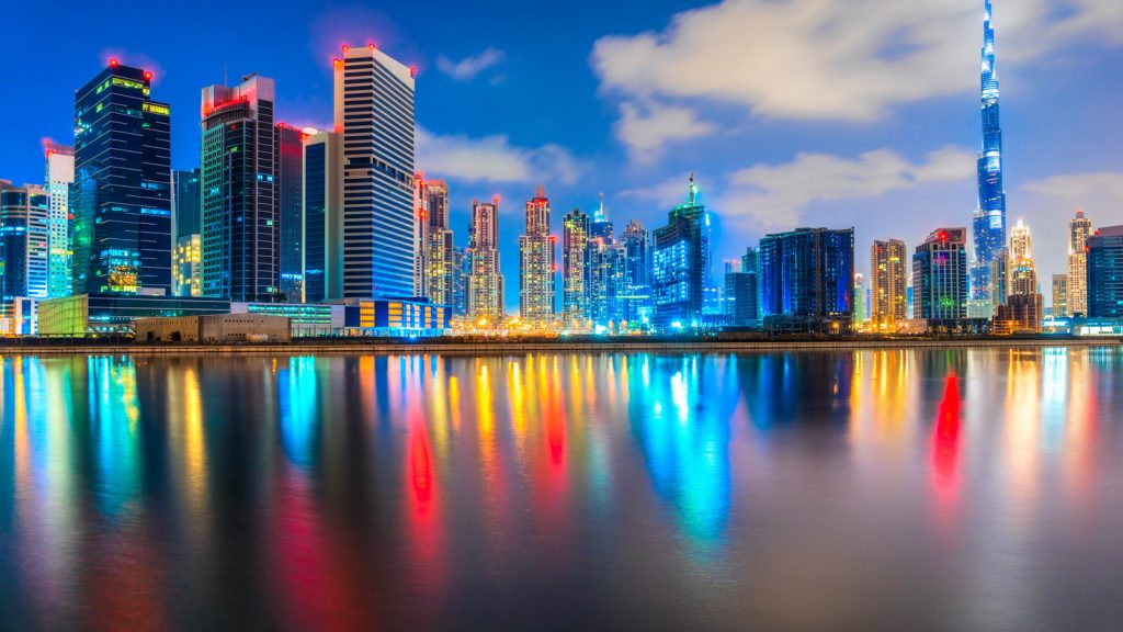 Dubai-Skyline-at-night